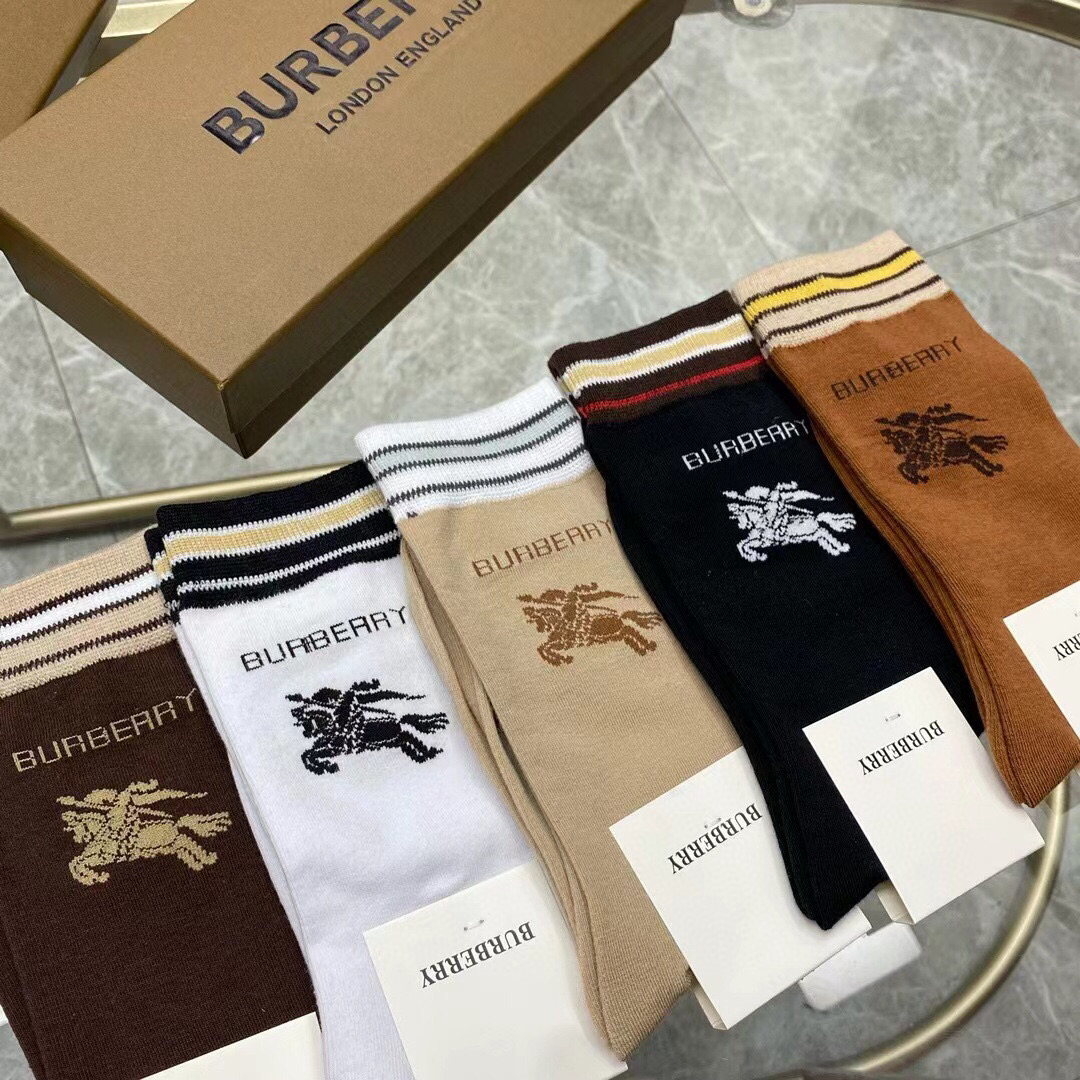  🆕Burberry · 巴宝莉❗️大B家新品女款高筒袜子❗️【一盒五双】格子设计搭配战马🐎logo，简