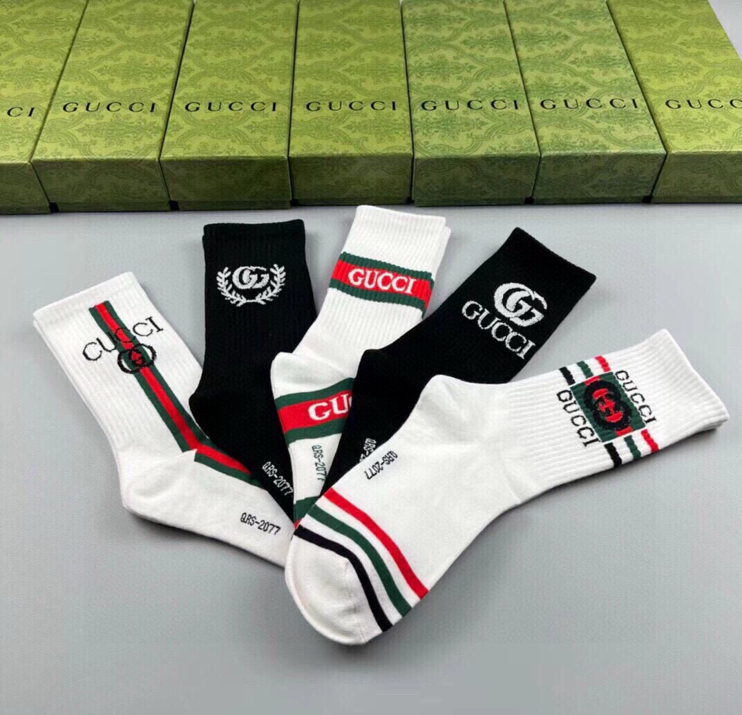  🆕Gucci · 古奇❗️大G家新品高筒袜子❗️【一盒五双】经典双G标志特显高大上，纯棉材质，透气舒适