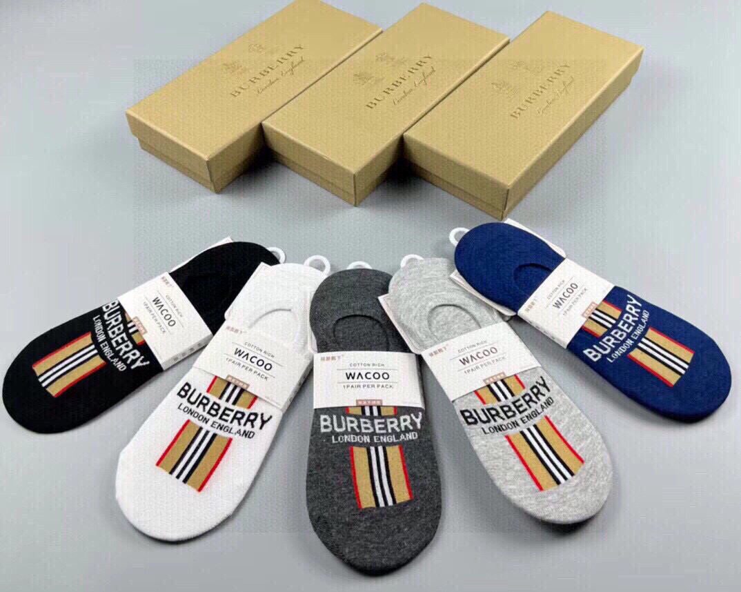  🆕Burberry · 巴宝莉❗️B家新品男款隐形袜子❗️【一盒五双】纯棉材质织造，超柔软舒适，提花经