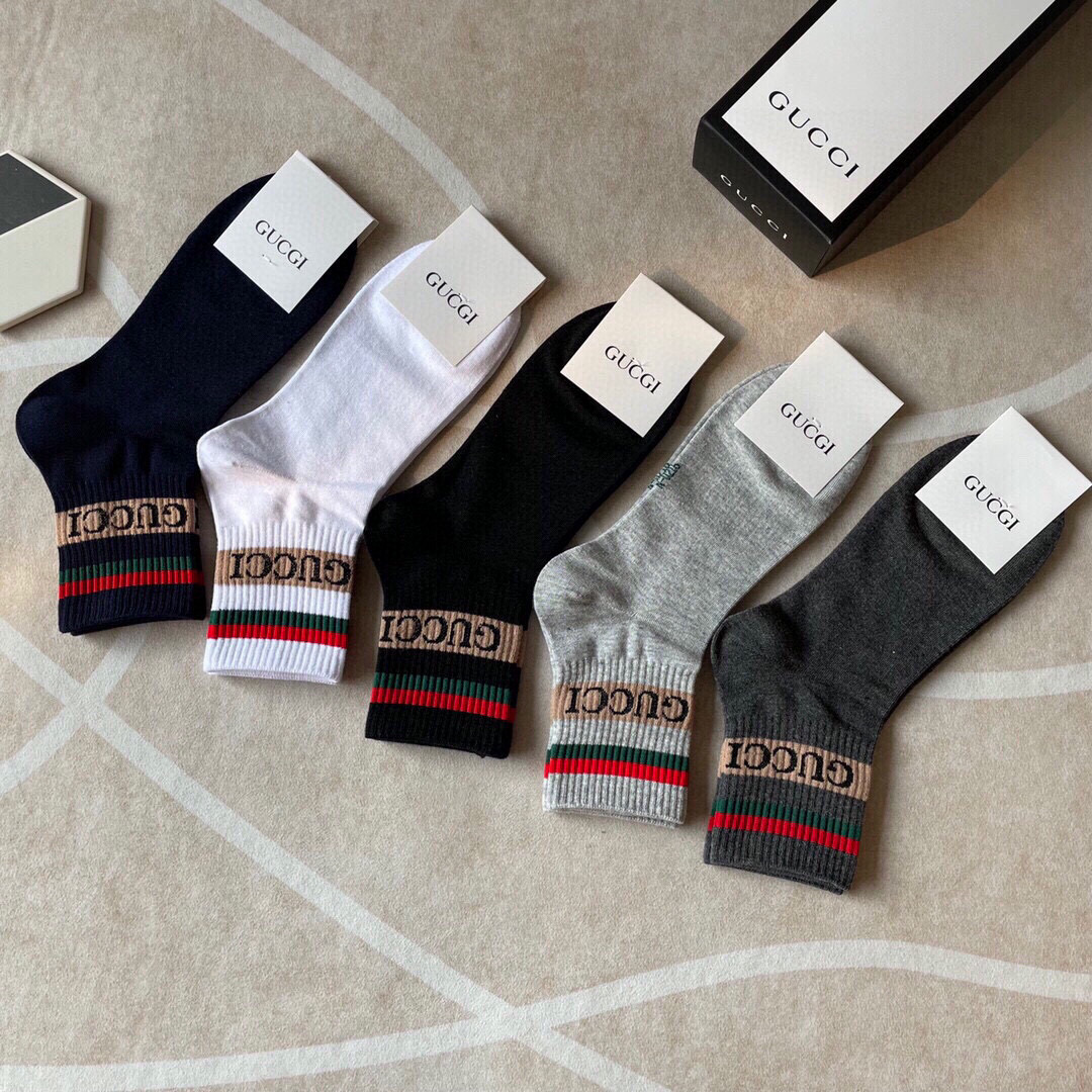  🆕Gucci · 古奇❗️大G家新品男款短筒袜子❗️【一盒五双】红绿条搭配品牌全称logo，特显高大上