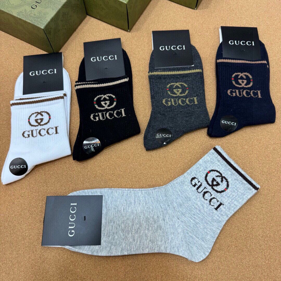 🆕Gucci · 古奇❗️G家新品袜子❗️【一盒五双】提花经典双G标志，超级nice，实物超漂亮，超火