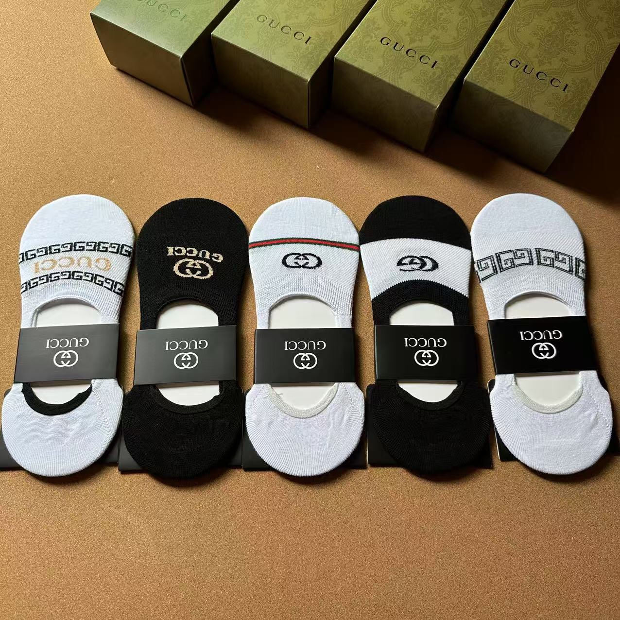 NO:359495,Gucci · Gucci G home new men's invisible socks [one box and five pairs] jacquard classic G home logo, pure cotton material, super comfortable and beautiful big brand appearance, trendy people must have super easy to match socks, stockings, socks, gucci, gucci, socks19860909 Gucci · 古奇G家新品男款隐形袜子【一盒五双】提花经典Ｇ家标志,纯棉材质,超舒适超美腻大牌出街,潮人必备超好搭袜子,丝袜,袜子,gucci,gucci,socks,accessory