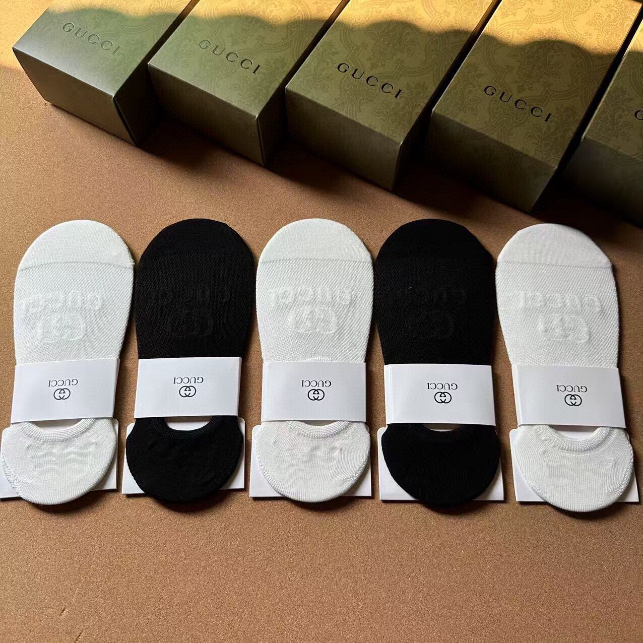 NO:361212,Gucci · Gucci G home new women's invisible socks [one box and five pairs] hollow net stockings, classic jacquard logo, pure cotton material, super comfortable and beautiful big brands to go out, trendy people must have super easy to match socks, stockings, socks, gucci, gucci, socks19860909 Gucci · 古奇G家新品女款隐形袜子【一盒五双】镂空网袜,提花经典标志,纯棉材质,超舒适超美腻大牌出街,潮人必备超好搭袜子,丝袜,袜子,gucci,gucci,socks,accessory