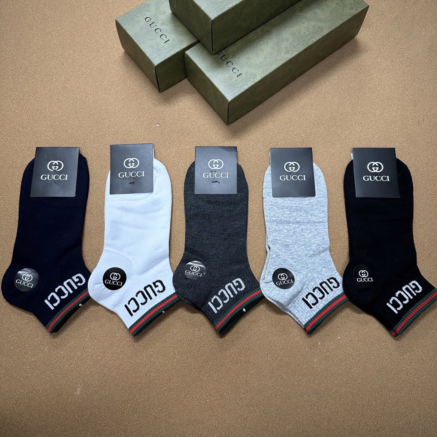 NO:542452,Gucci · Gucci G home new men's socks [one box and five pairs] G home counter synchronous socks, classic jacquard logo, super nice, super beautiful, super popular small items, big brands go out on the street, trendy people must have super easy to match socks and stockings, socks, gucci, gucci, socks19860909 Gucci · 古奇G家新品男款短袜【一盒五双】G家专柜同步短袜,提花经典标志,超级nice,实物超漂亮,超火爆小单品,大牌出街,潮人必备超好搭袜子丝袜,袜子,gucci,gucci,socks,accessory