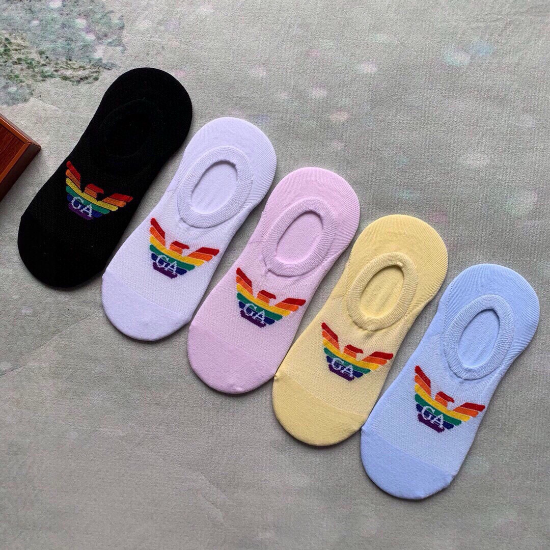 NO:584428,EMPORIO ARMANI · Armani's new women's invisible socks [five pairs in a box] jacquard classic logo, pure cotton material, super comfortable and beautiful, big-name streetwear, fashionable people must-have super easy-to-match socks, stockings, socks, armani, armani, socks19860909 EMPORIO ARMANI · 阿玛尼新品女款隐形袜子【一盒五双】提花经典logo标志,纯棉材质,超舒适超美腻大牌出街,潮人必备超好搭袜子,丝袜,袜子,armani,armani,socks,accessory