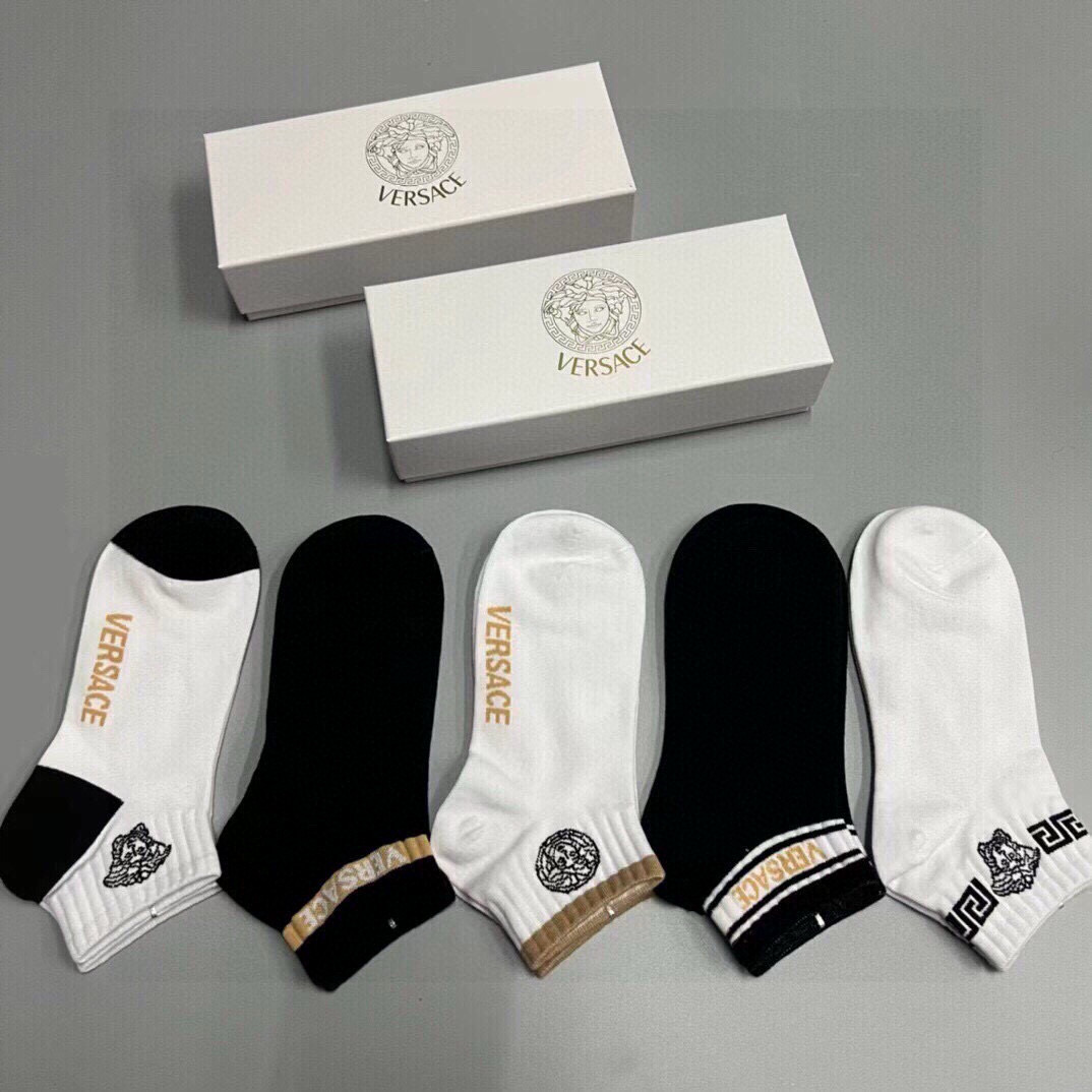 NO:618667,Versace · Versace's new men's socks [five pairs in a box] are made of pure cotton material, super soft and comfortable, jacquard classic logo, ins super popular small items, big brands go out, fashionable people must have super easy-to-match socks, stockings, socks, versace, versace, socks19860909 Versace · 范思哲新品男款袜子【一盒五双】纯棉材质织造,超柔软舒适,提花经典logo,ins超火爆小单品,大牌出街,潮人必备超好搭袜子,丝袜,袜子,versace,versace,socks,accessory