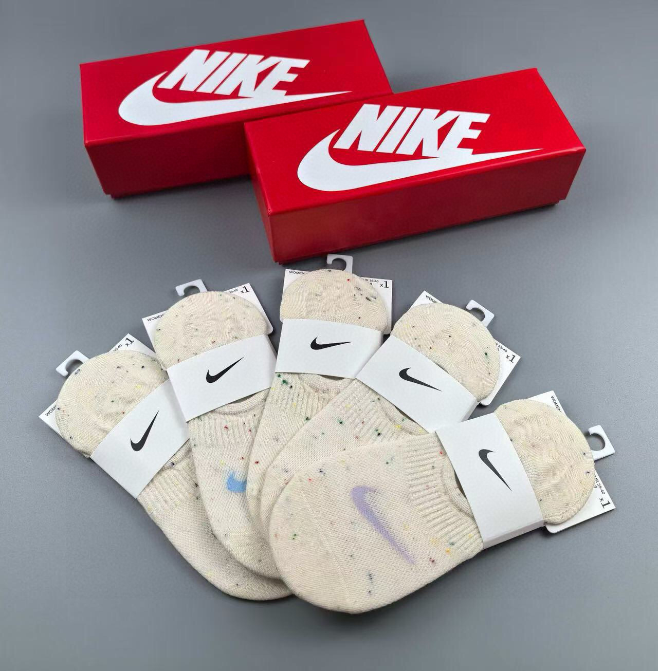 P40 🆕Nike · 耐克❗️☑️新品女款隐形袜子❗️【一盒五双】提花经典☑️标志，纯棉材质，超舒适超美腻❗️大牌出街，潮人必备🔥超好搭❗️