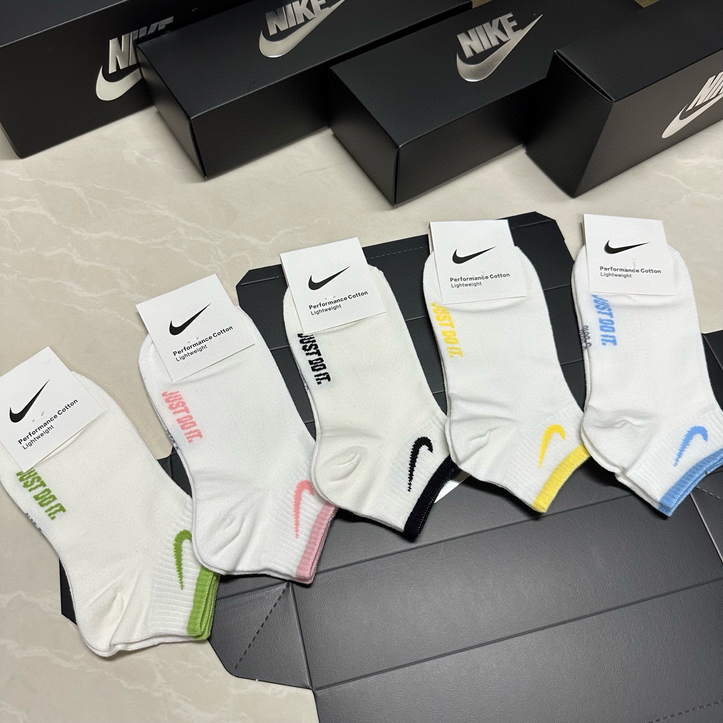 NO:677125,Nike · Nike Nike's new women's boat socks, forever classic and forever made of combed cotton material, breathable, sweat-absorbent, soft and comfortable, very nice on the feet [five pairs in a box] socks, stockings, socks, socks19860909 Nike · 耐克耐克新品女款船袜,永远的经典永远的精梳棉材质,透气吸汗柔软舒适,上脚非常nice【一盒五双】袜子,丝袜,袜子,socks,accessory