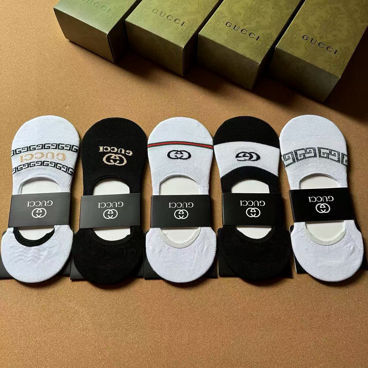 NO:767360,Gucci · Gucci G's new men's invisible socks [five pairs in a box] jacquard classic G's logo, pure cotton material, super comfortable and beautiful, big-name streetwear, fashionable people's must-have socks, stockings, socks, gucci, gucci, socks19860909 Gucci · 古奇G家新品男款隐形袜子【一盒五双】提花经典Ｇ家标志,纯棉材质,超舒适超美腻大牌出街,潮人必备超好搭袜子,丝袜,袜子,gucci,gucci,socks,accessory