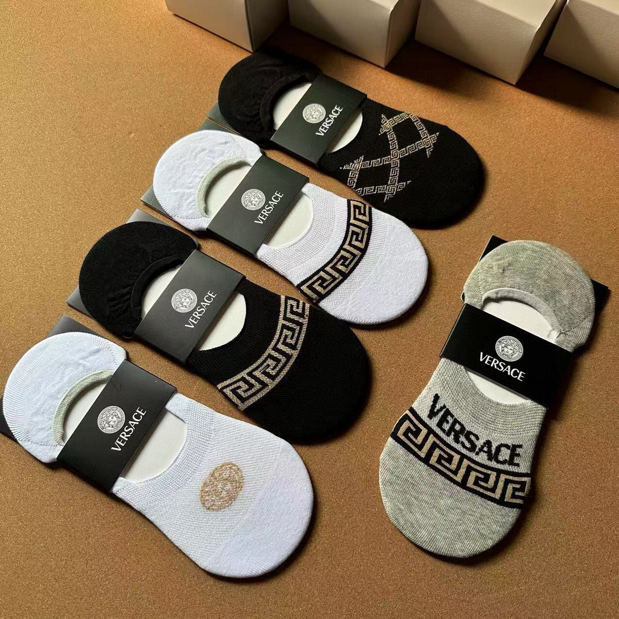 🆕Versace · 范思哲❗️新品男款隐形船袜❗️【一盒五双】纯棉材质织造，超柔软舒适，提花经典标志，