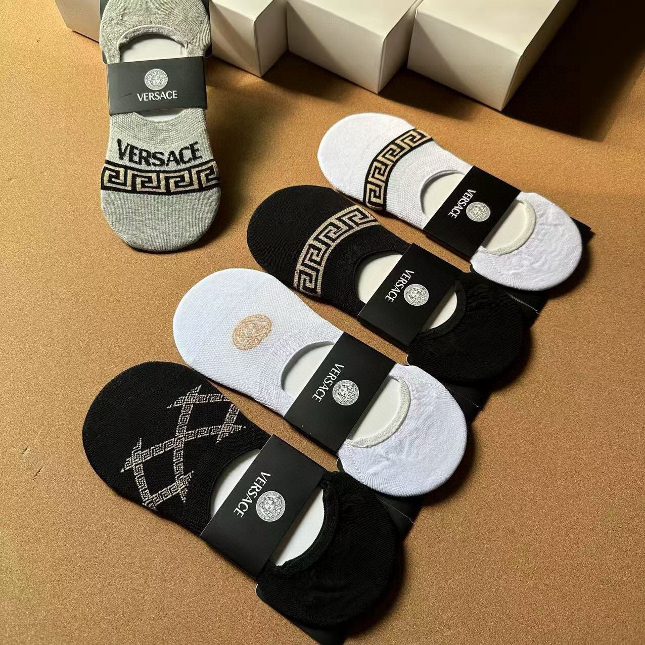 🆕Versace · 范思哲❗️新品男款隐形船袜❗️【一盒五双】纯棉材质织造，超柔软舒适，提花经典标志，