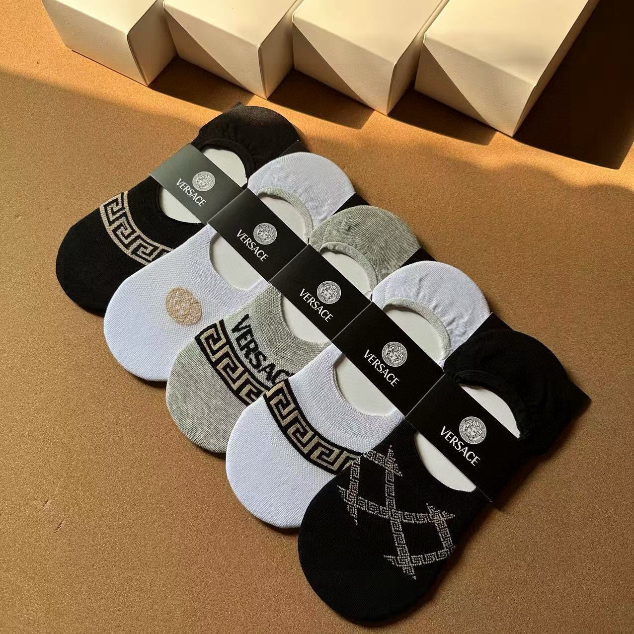 🆕Versace · 范思哲❗️新品男款隐形船袜❗️【一盒五双】纯棉材质织造，超柔软舒适，提花经典标志，