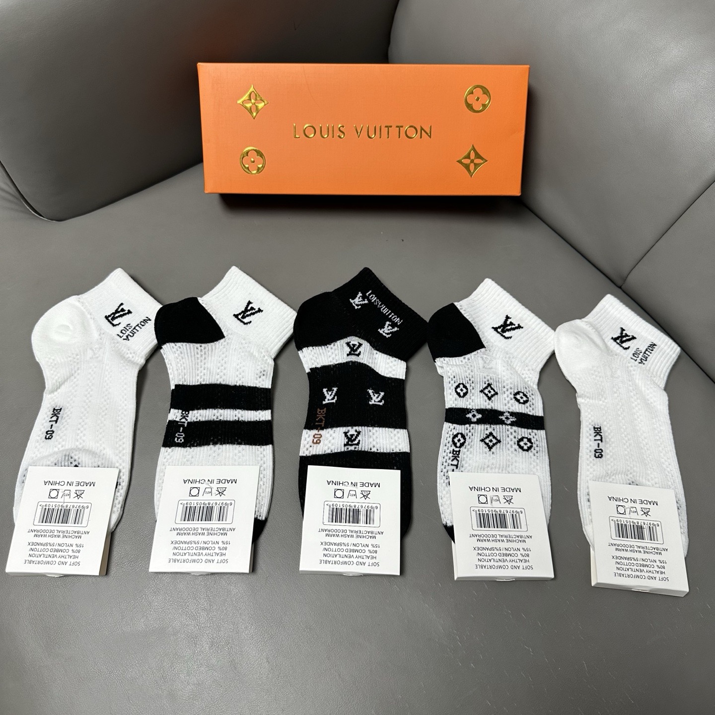 🆕Louis Vuitton · 路易威登❗️驴家新品女款袜子❗️【一盒五双】提花驴家经典logo，纯棉