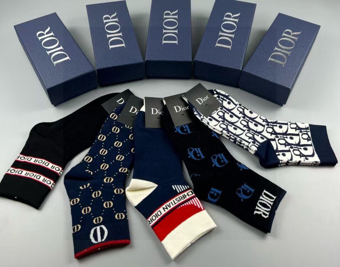 🆕Dior · 迪奥❗️D家新品男款袜子❗️【一盒五双】提花品牌logo，简单大气，实物超漂亮，经超火爆