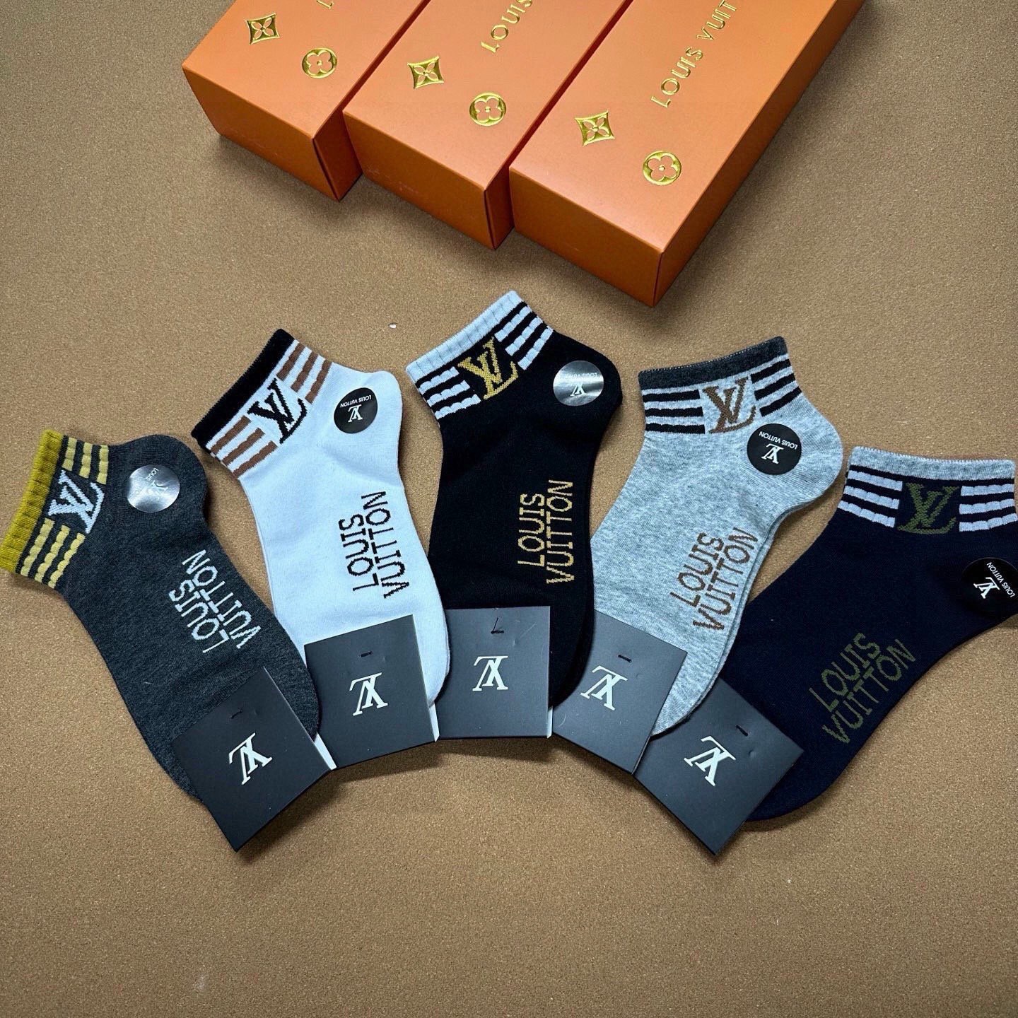🆕Louis Vuitton · 路易威登❗️驴家新品男款袜子❗️【一盒五双】提花驴家经典logo，纯棉