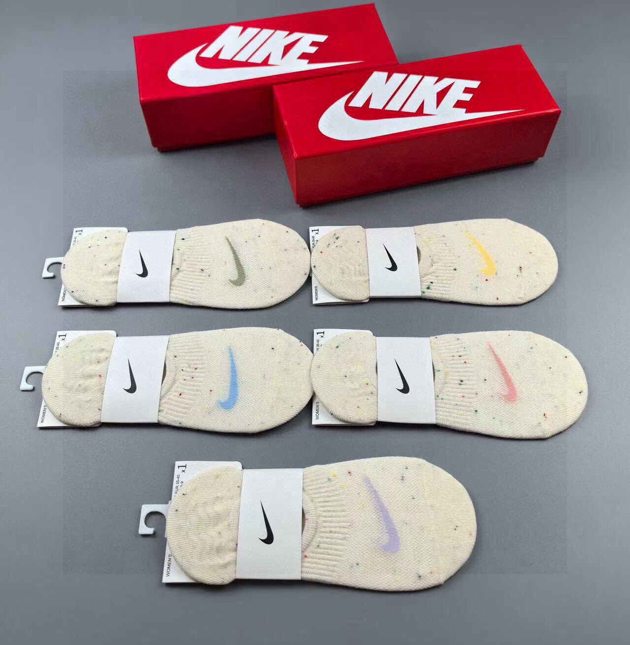 🆕Nike · 耐克❗️☑️新品女款隐形袜子❗️【一盒五双】提花经典☑️标志，纯棉材质，超舒适超美腻❗️