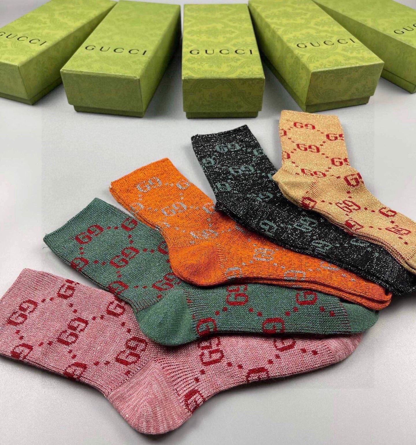 🆕Gucci · 古奇❗️超级经典中筒袜子❗️【一盒五双】G家专柜一直在售的经典款，双针双路纯棉织造，加