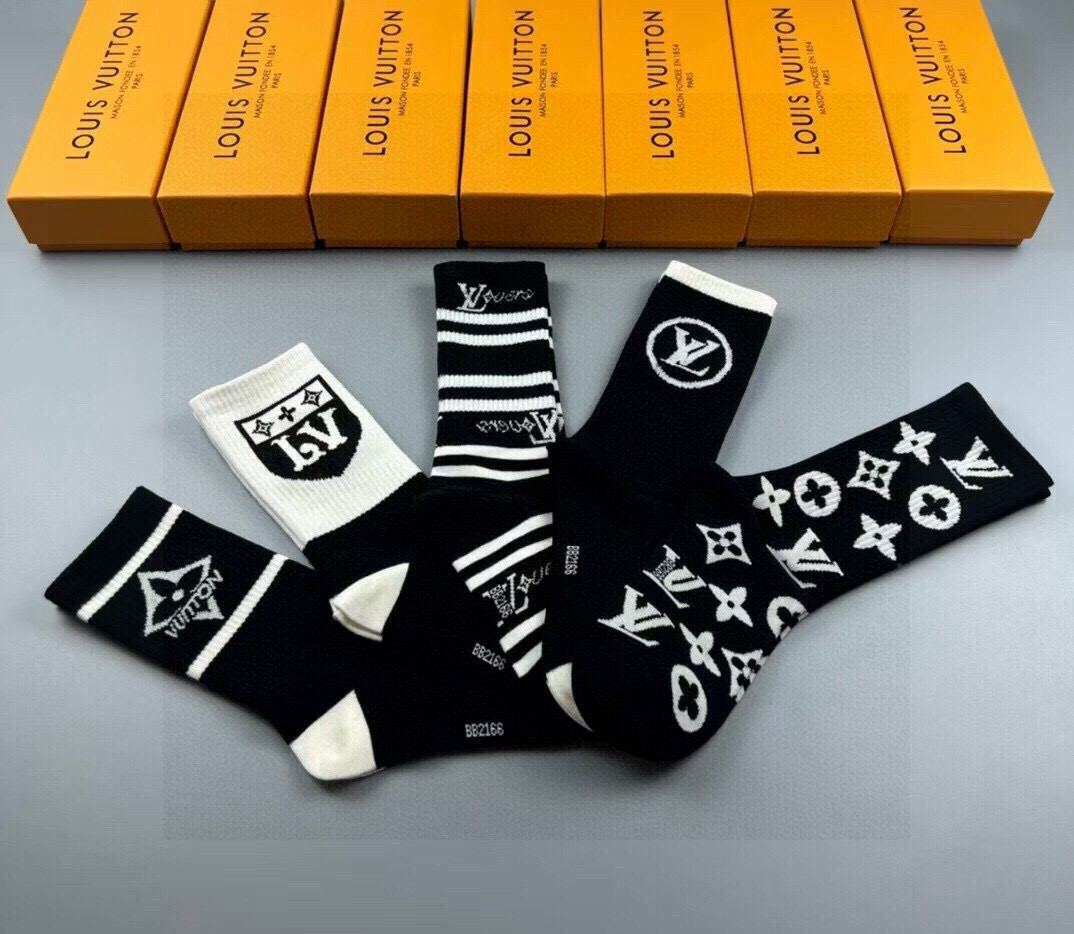 🆕Louis Vuitton · 路易威登❗️驴家新品高筒袜子❗️【一盒五双】纯棉材质，提花经典标志，柔