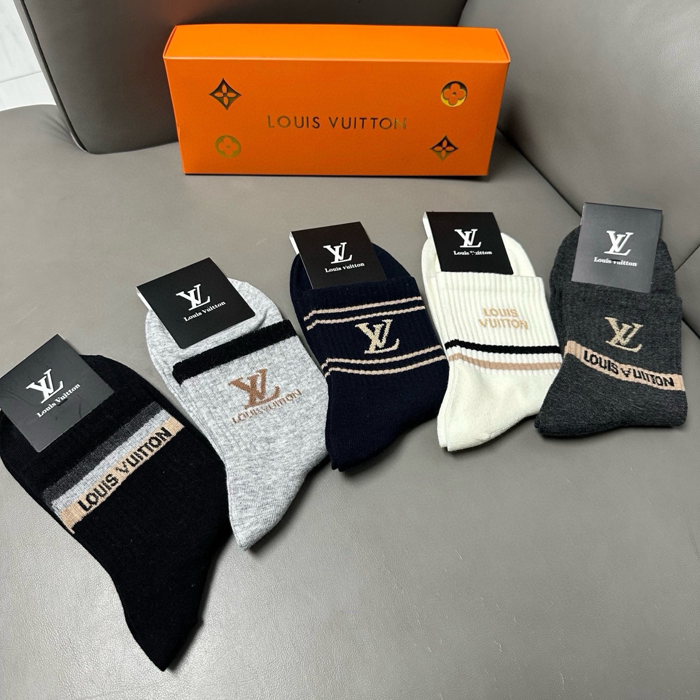 🆕Louis Vuitton · 路易威登❗️驴家新品男款袜子❗️【一盒五双】驴家经典logo，纯棉材质