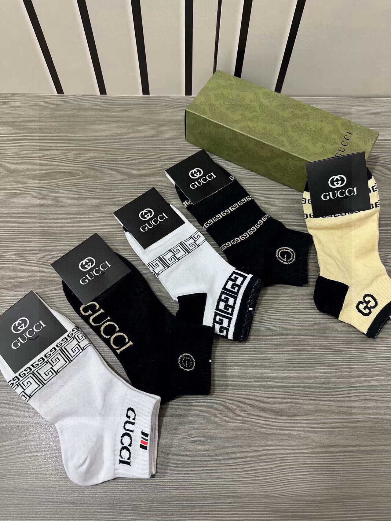 🆕Gucci · 古奇❗️G家新品短袜❗️【一盒五双】提花经典标志，超级nice，实物超漂亮，超火爆小单