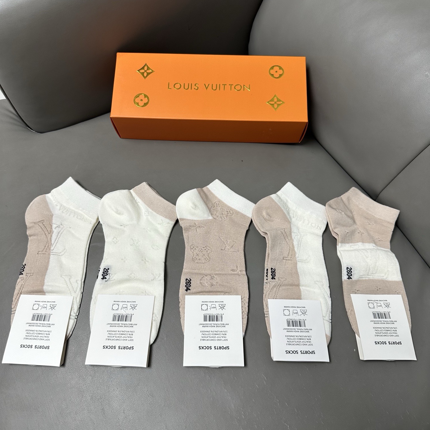 🆕 Louis Vuitton ❗驴家新品网红女款袜子❗️【一盒五双】竹棉材质，冰凉透气舒适，超级nic