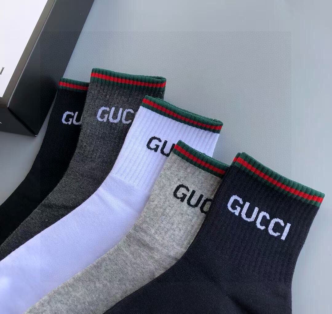 🆕Gucci · 古奇❗️大G家男款袜子❗️【一盒五双】红绿条搭配品牌全称logo，特显高大上，纯棉材质