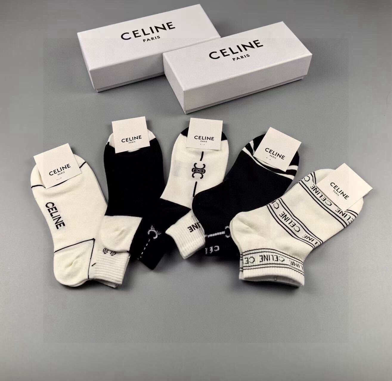 🆕CELINE · 赛琳❗️新品女款短袜子【一盒五双】提花经典标志，纯棉材质制造，透气舒适，超级nice