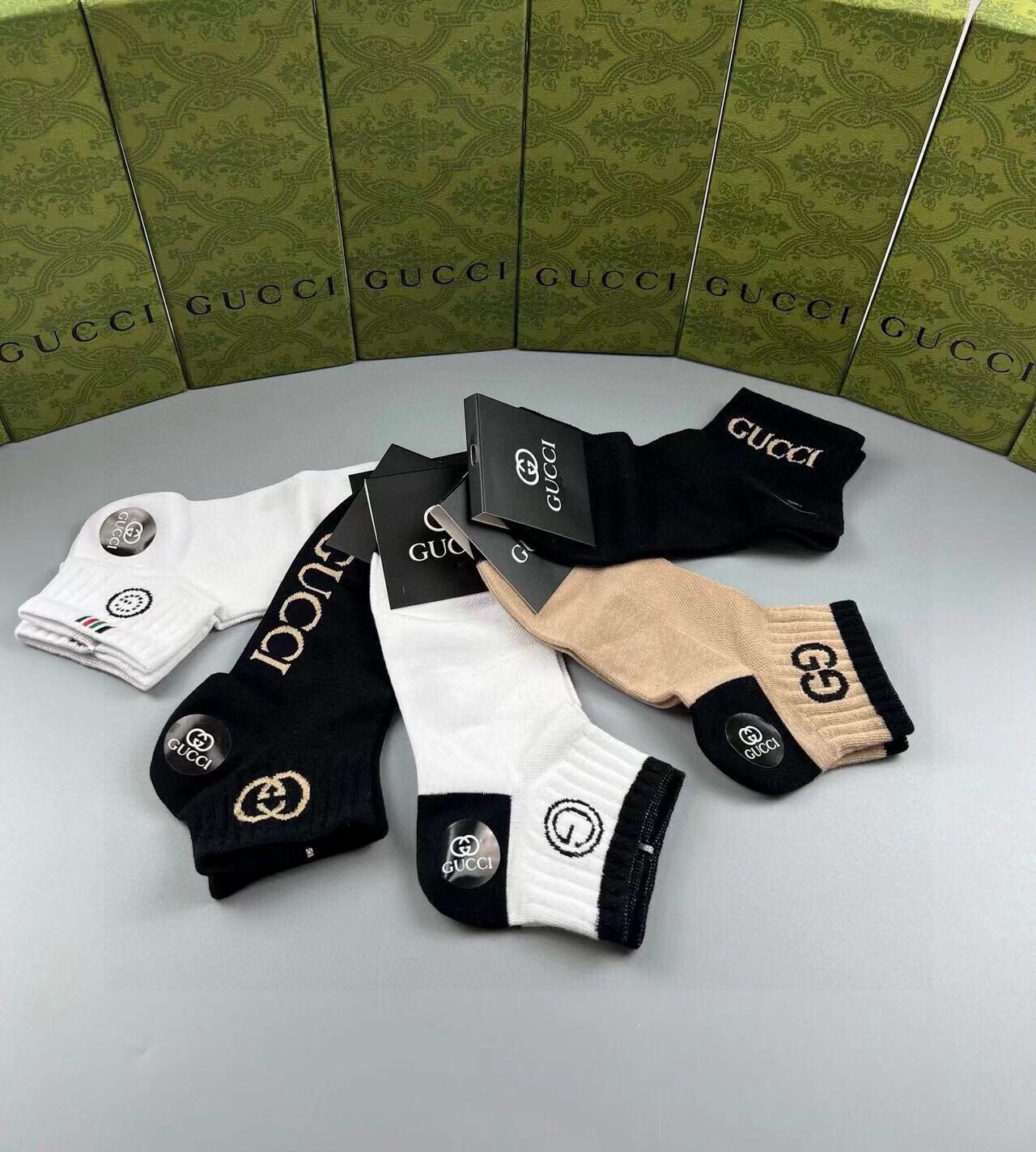 🆕Gucci · 古奇❗️G家新品短袜❗️【一盒五双】提花经典标志，超级nice，实物超漂亮，超火爆小单