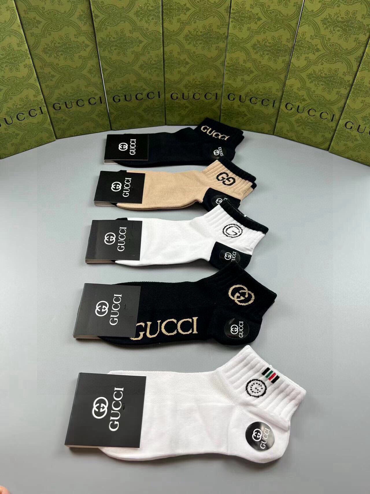 🆕Gucci · 古奇❗️G家新品短袜❗️【一盒五双】提花经典标志，超级nice，实物超漂亮，超火爆小单