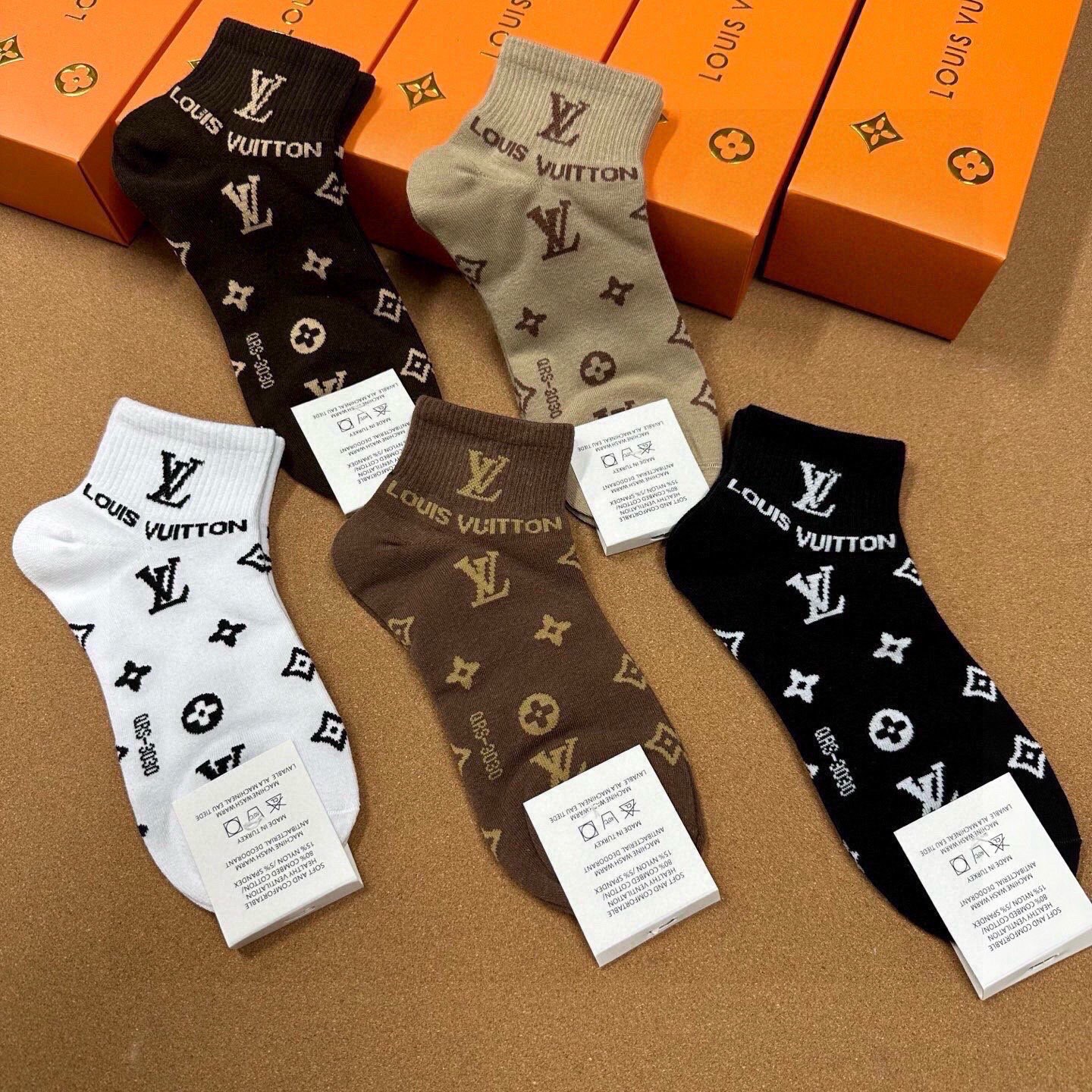 🆕Louis Vuitton · 路易威登❗️驴家经典袜子❗️【一盒五双】提花驴家经典logo，纯棉材质