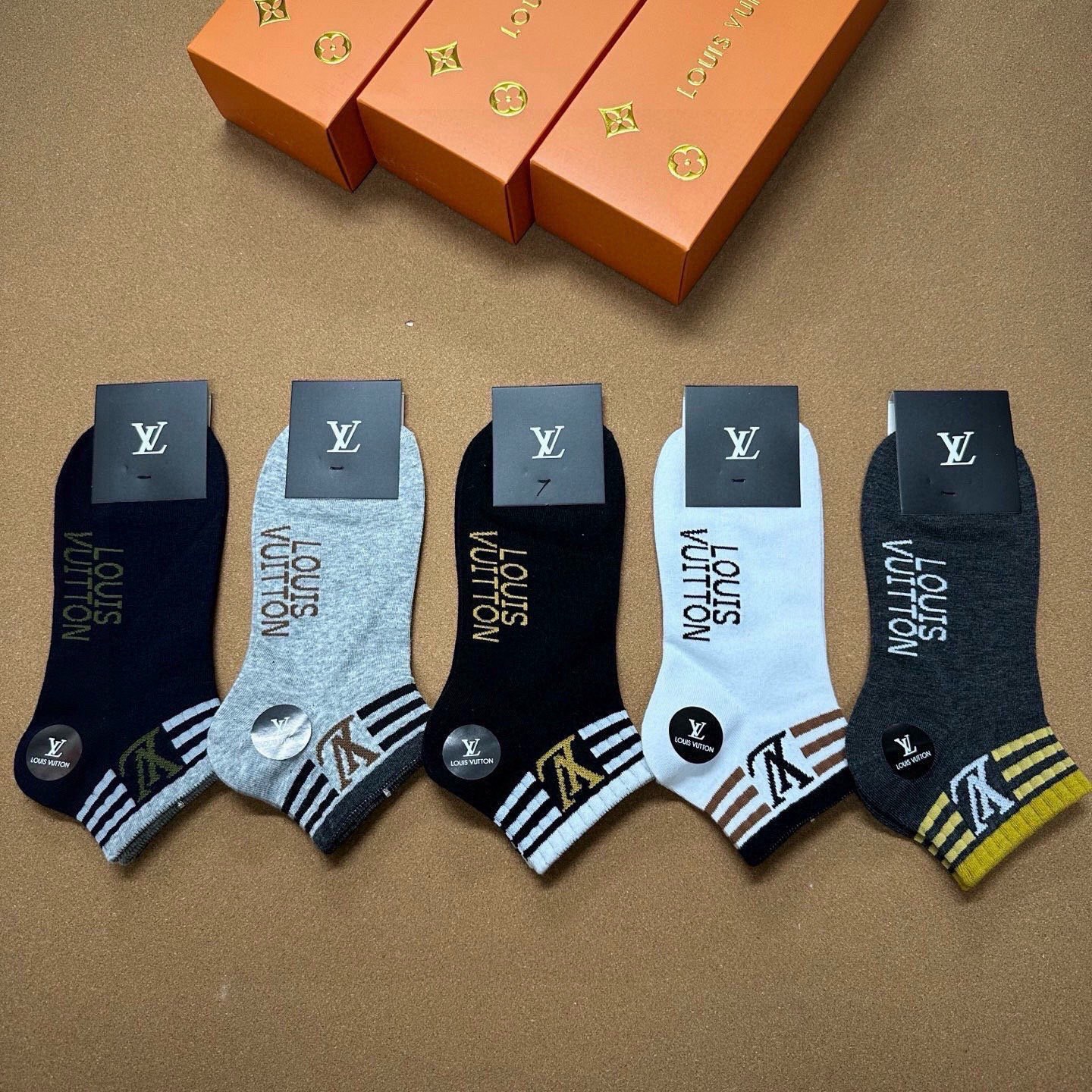 🆕Louis Vuitton · 路易威登❗️驴家新品男款袜子❗️【一盒五双】提花驴家经典logo，纯棉