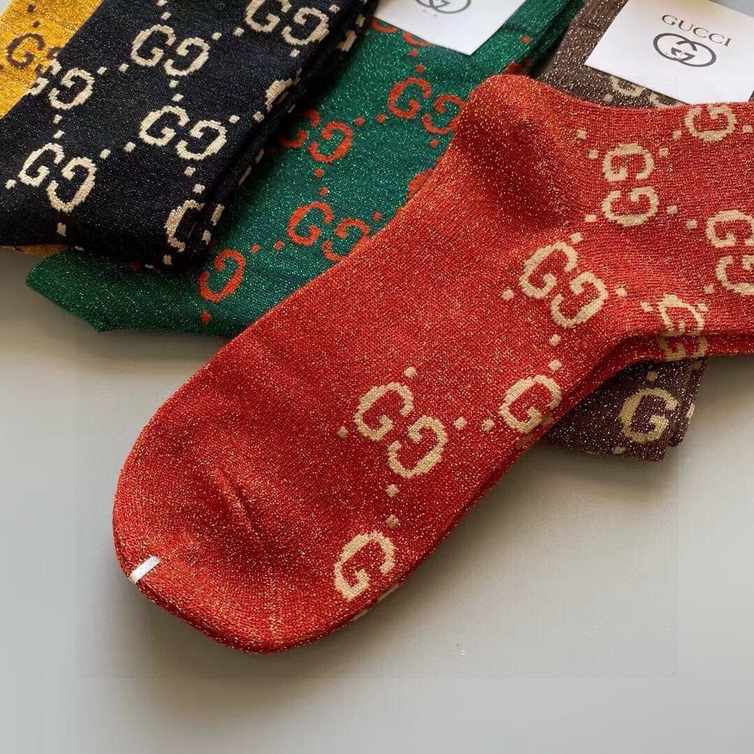 🆕Gucci · 古奇❗️炒鸡火爆的款式❗️【一盒五双】G家专柜一直在售的经典款，纯棉织造，加上闪闪金丝