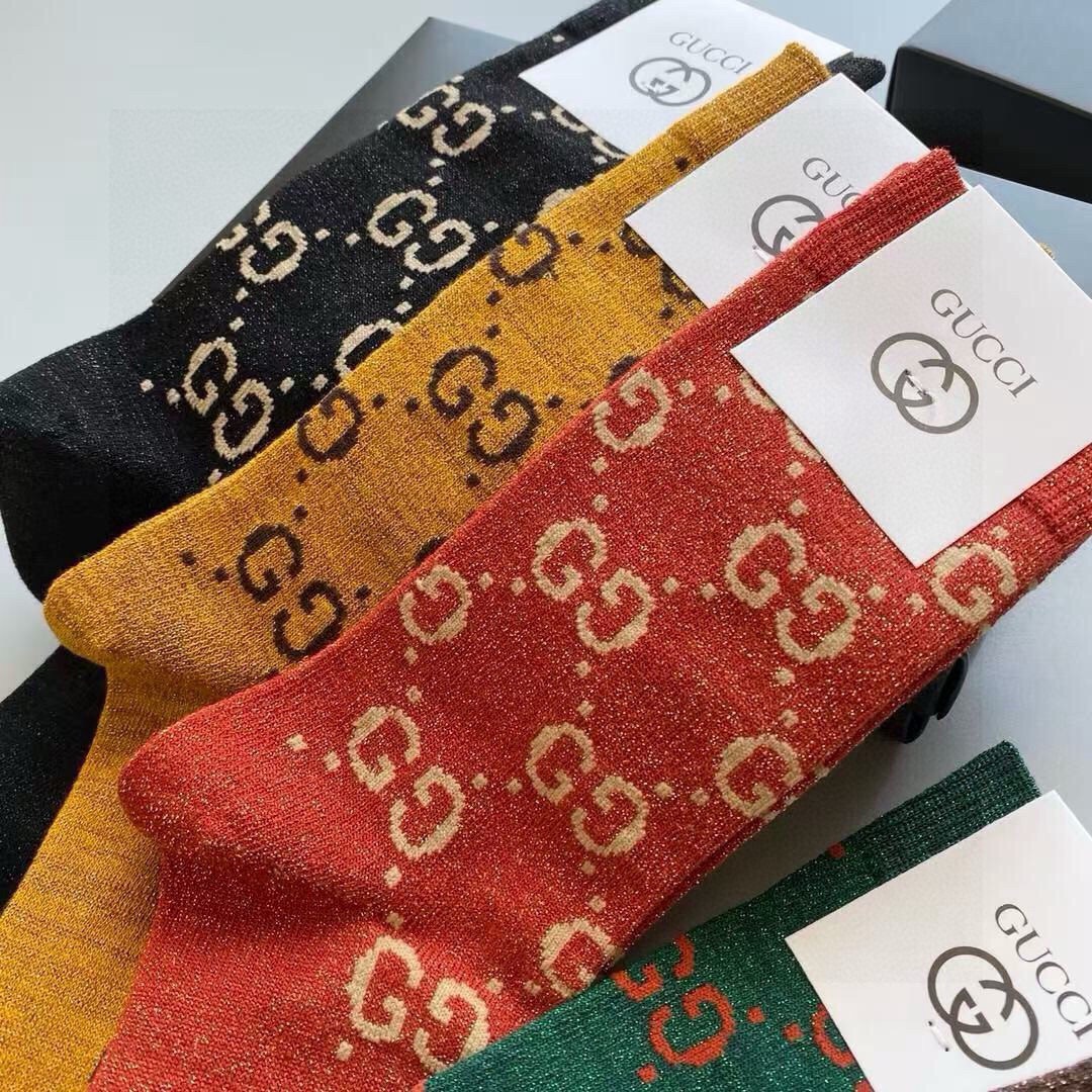 🆕Gucci · 古奇❗️炒鸡火爆的款式❗️【一盒五双】G家专柜一直在售的经典款，纯棉织造，加上闪闪金丝