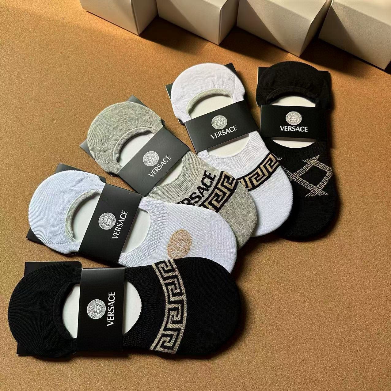 🆕Versace · 范思哲❗️新品男款隐形船袜❗️【一盒五双】纯棉材质织造，超柔软舒适，提花经典标志，