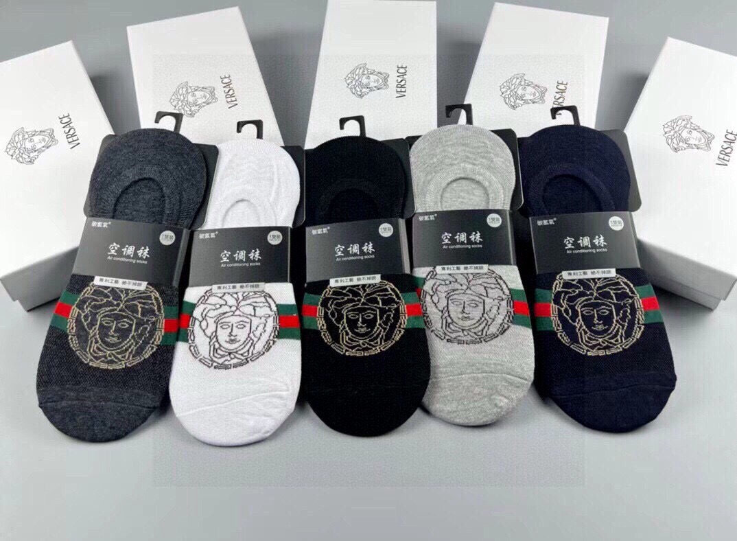 🆕Versace · 范思哲❗️新品男款隐形船袜❗️【一盒五双】纯棉材质织造，超柔软舒适，提花经典美人头