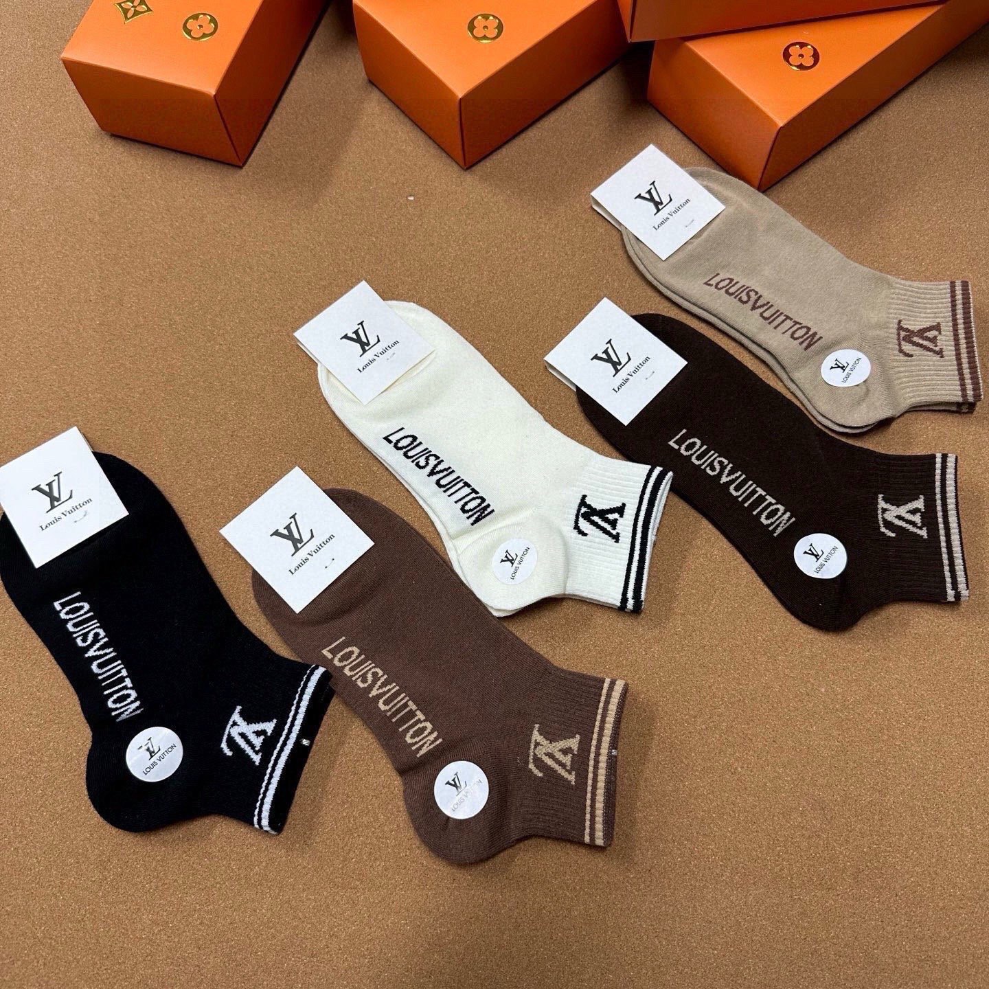 🆕Louis Vuitton · 路易威登❗️驴家新品女款袜子❗️【一盒五双】提花驴家经典logo，纯棉