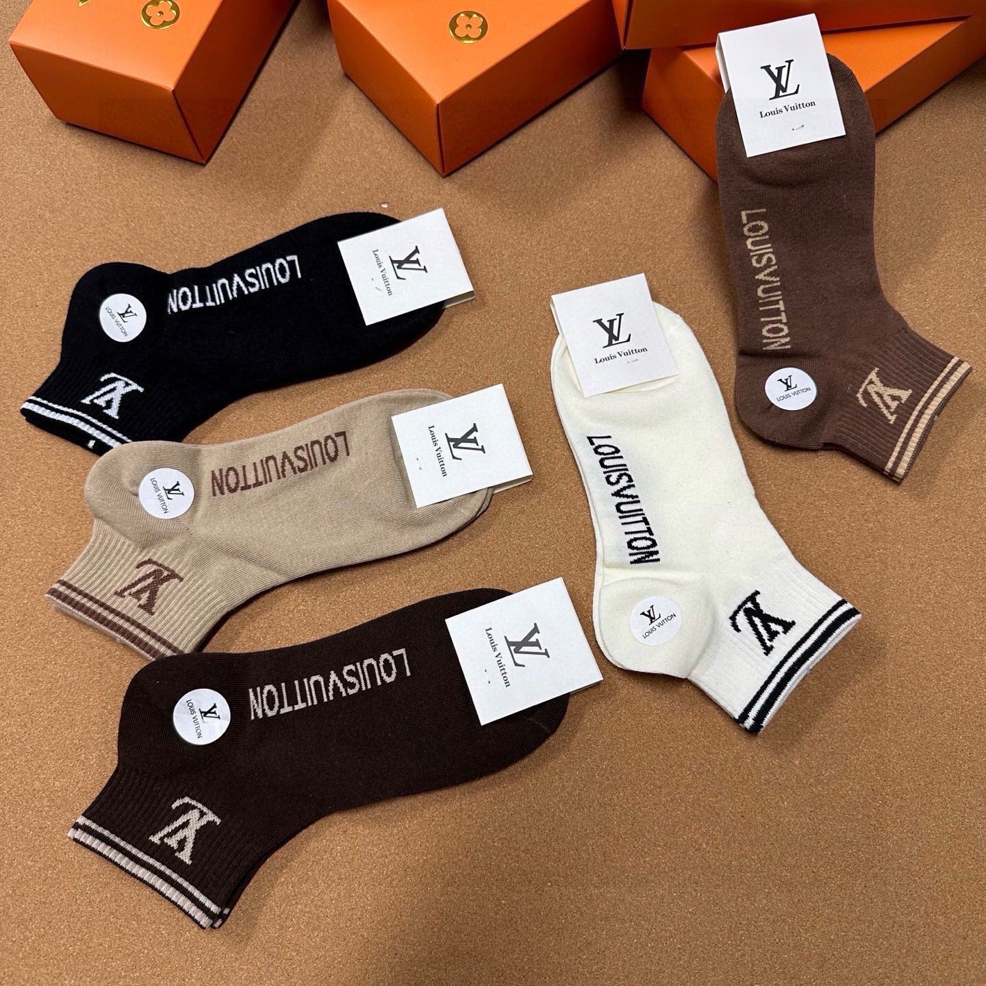 🆕Louis Vuitton · 路易威登❗️驴家新品女款袜子❗️【一盒五双】提花驴家经典logo，纯棉