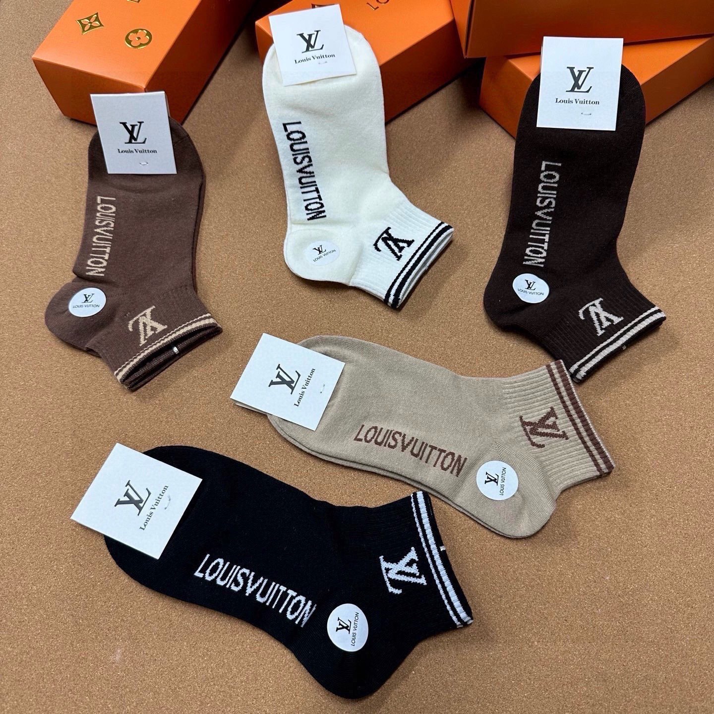 🆕Louis Vuitton · 路易威登❗️驴家新品女款袜子❗️【一盒五双】提花驴家经典logo，纯棉