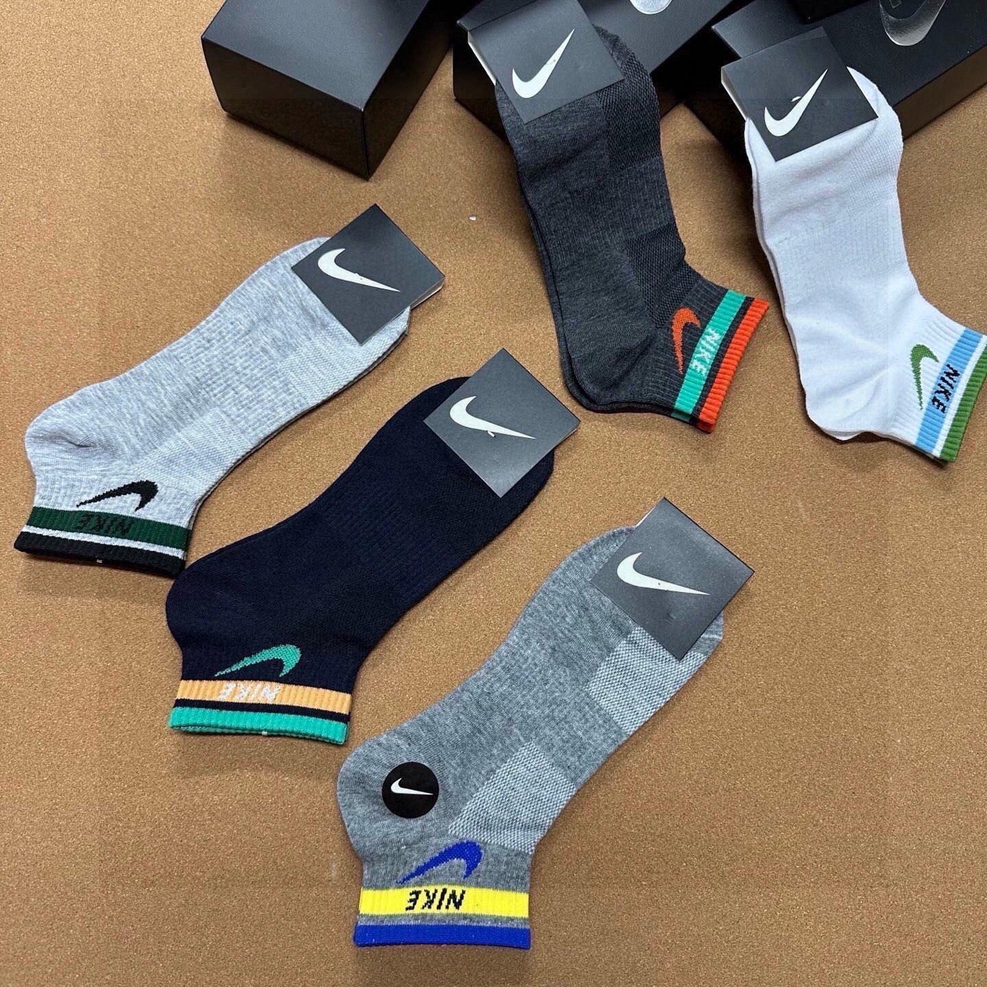 🆕☑️Nike · 耐克❗☑️️永远的经典永远的☑️❗️精梳棉材质，透气吸汗柔软舒适，上脚非常nice❗