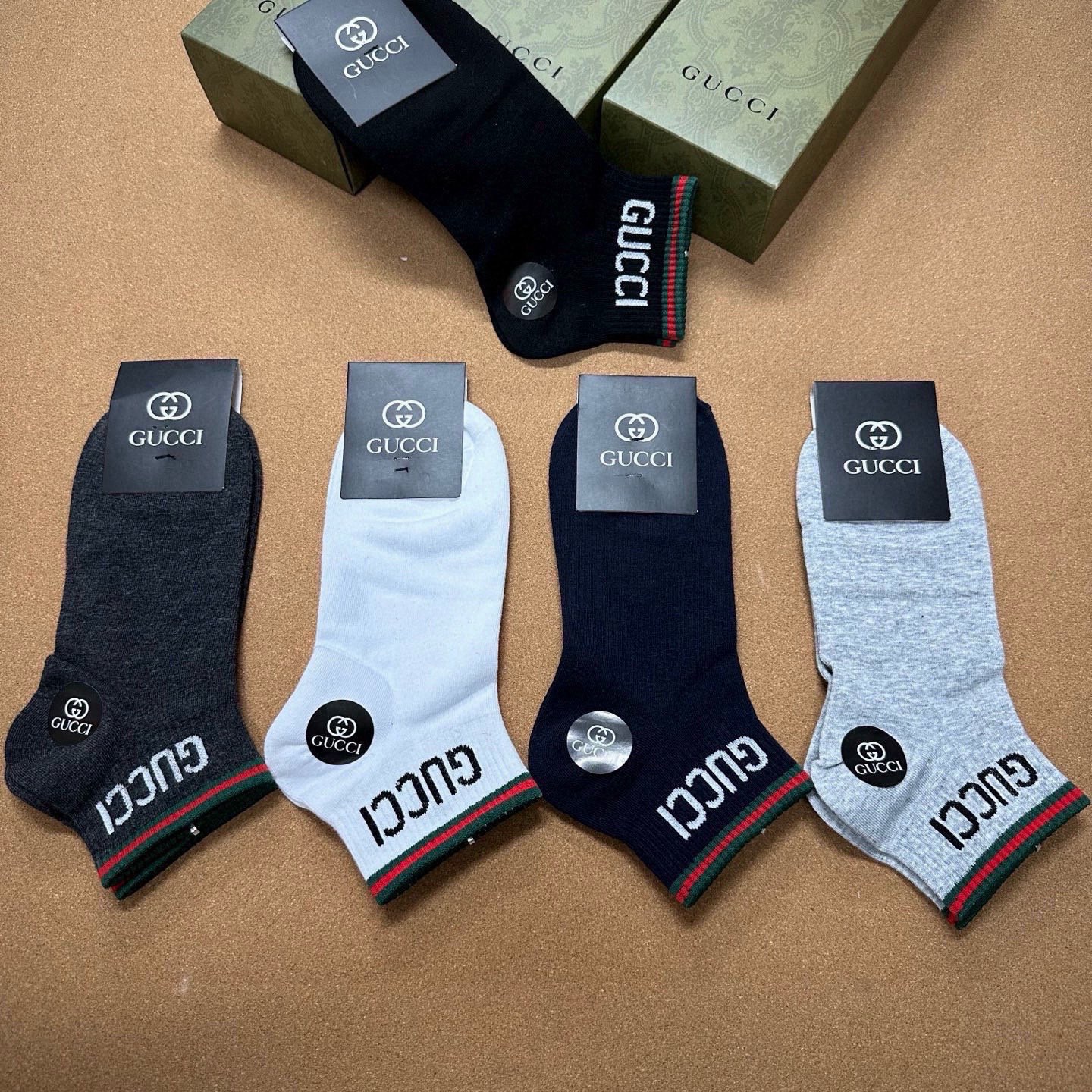🆕Gucci · 古奇❗️G家新品男款短袜❗️【一盒五双】G家专柜同步短袜，提花经典标志，超级nice，