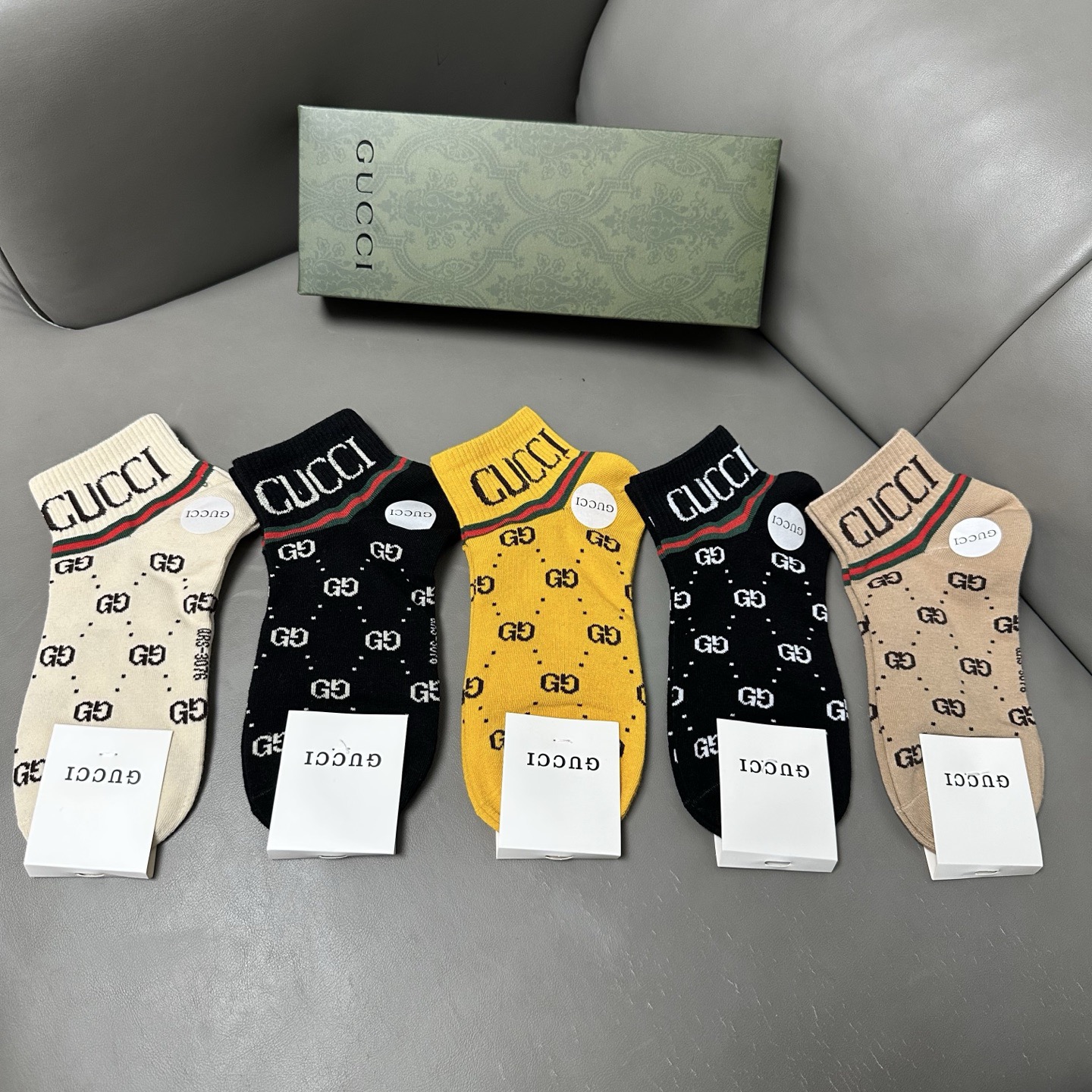 🆕Gucci · 古奇❗️G家新品船袜❗️【一盒五双】提花经典标志，超级nice，实物超漂亮，超火爆小单