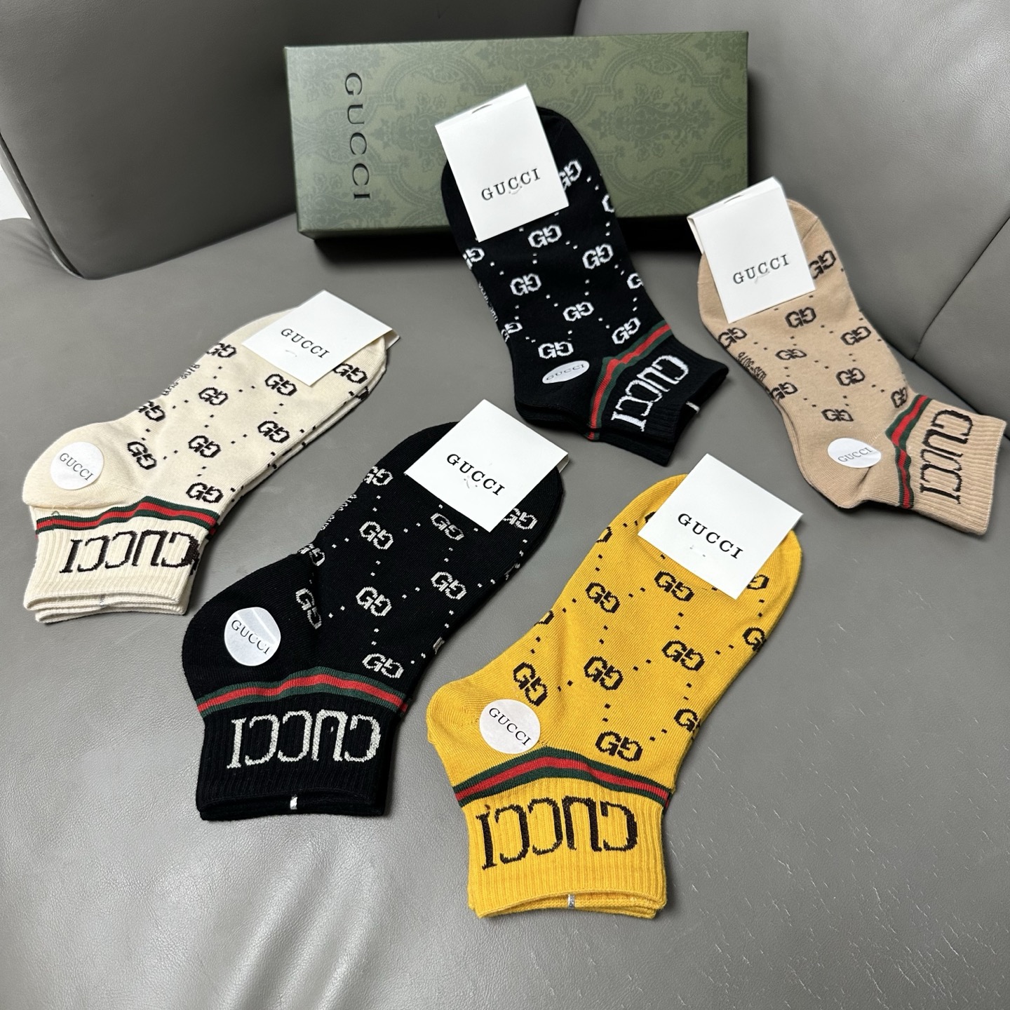 🆕Gucci · 古奇❗️G家新品船袜❗️【一盒五双】提花经典标志，超级nice，实物超漂亮，超火爆小单