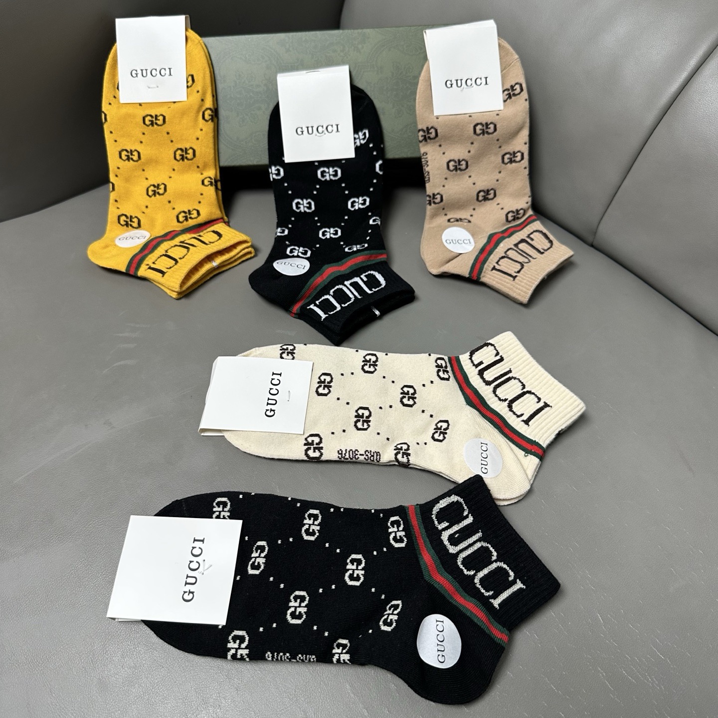 🆕Gucci · 古奇❗️G家新品船袜❗️【一盒五双】提花经典标志，超级nice，实物超漂亮，超火爆小单