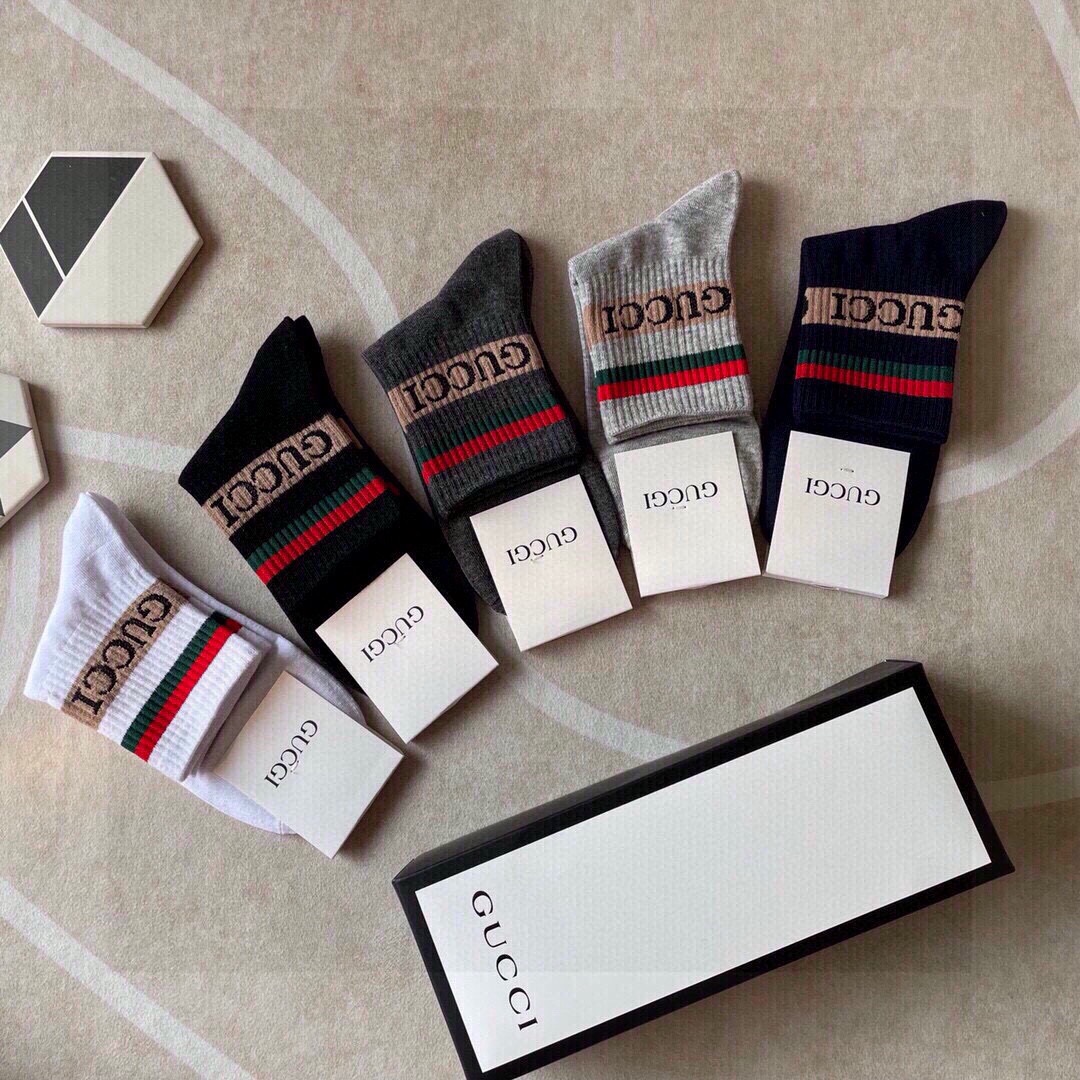 🆕Gucci · 古奇❗️大G家新品男款短筒袜子❗️【一盒五双】红绿条搭配品牌全称logo，特显高大上，