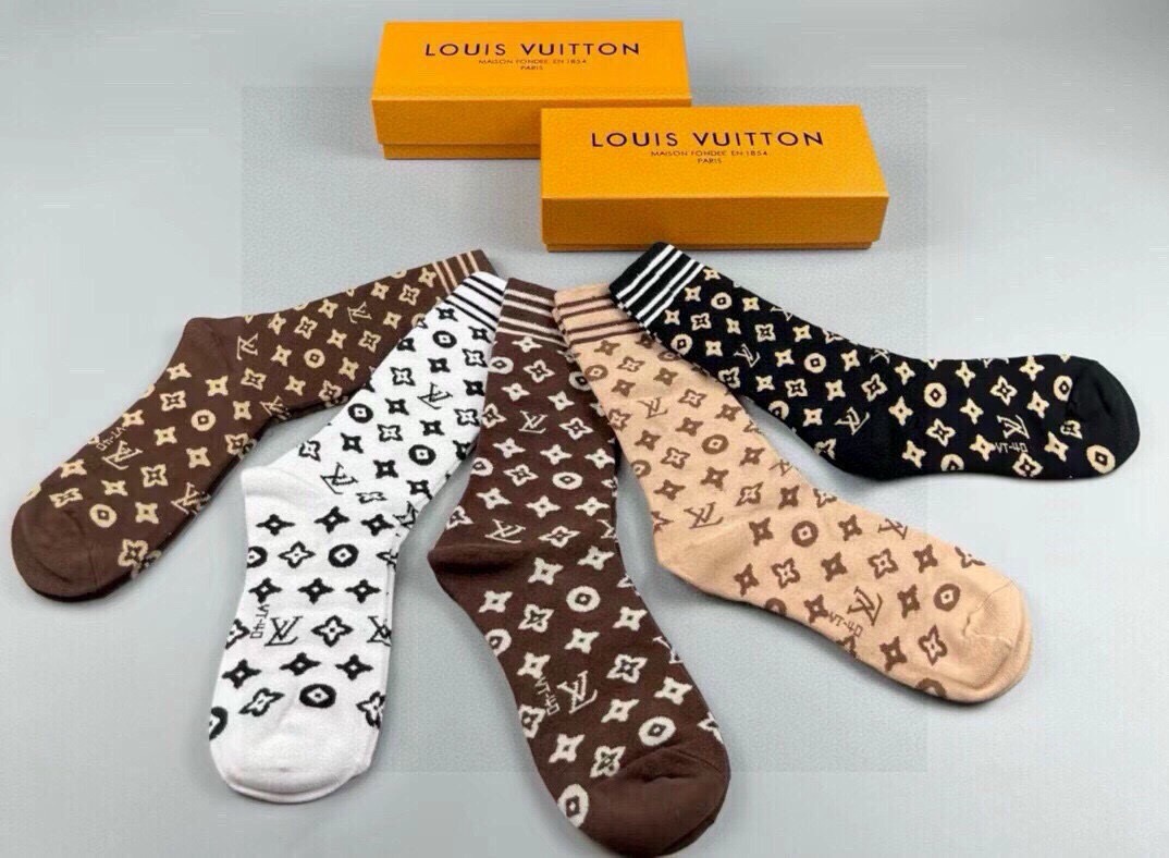 🆕Louis Vuitton · 路易威登❗️驴家新品高筒袜子❗️【一盒五双】纯棉材质，提花经典标志，柔
