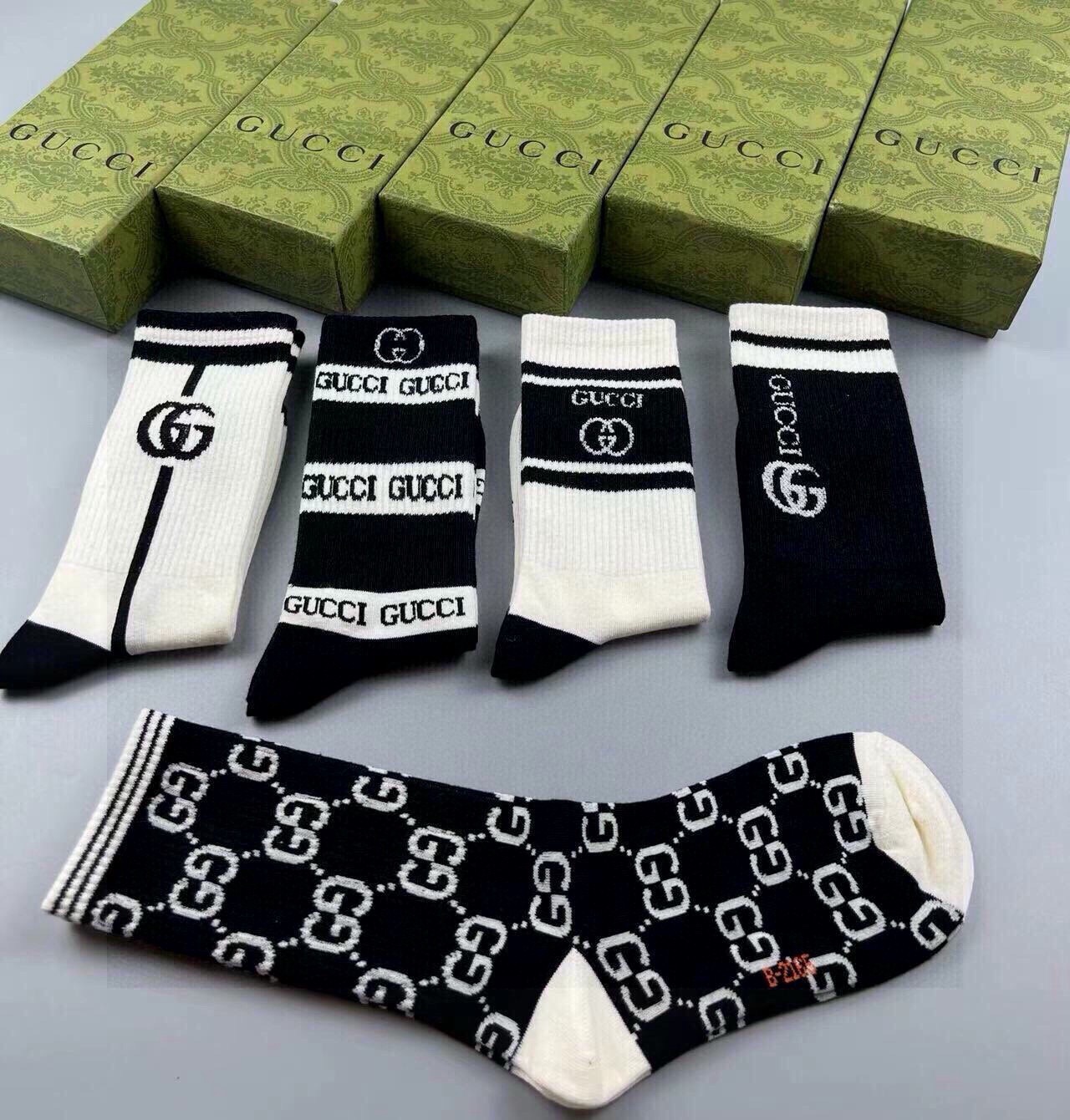 🆕Gucci · 古奇❗️大G家新品长筒袜子❗️【一盒五双】经典双G标志，特显高大上，纯棉材质，透气舒适