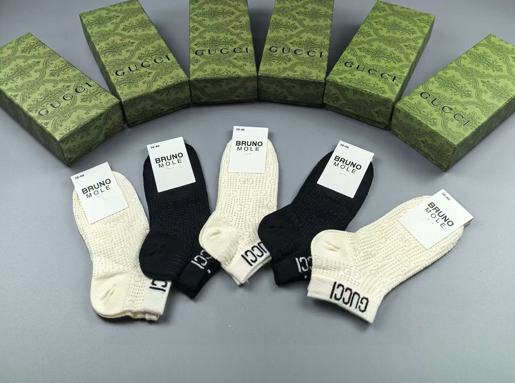 🆕Gucci · 古奇❗️G家新品短袜❗️【一盒五双】提花经典标志，超级nice，实物超漂亮，超火爆小单