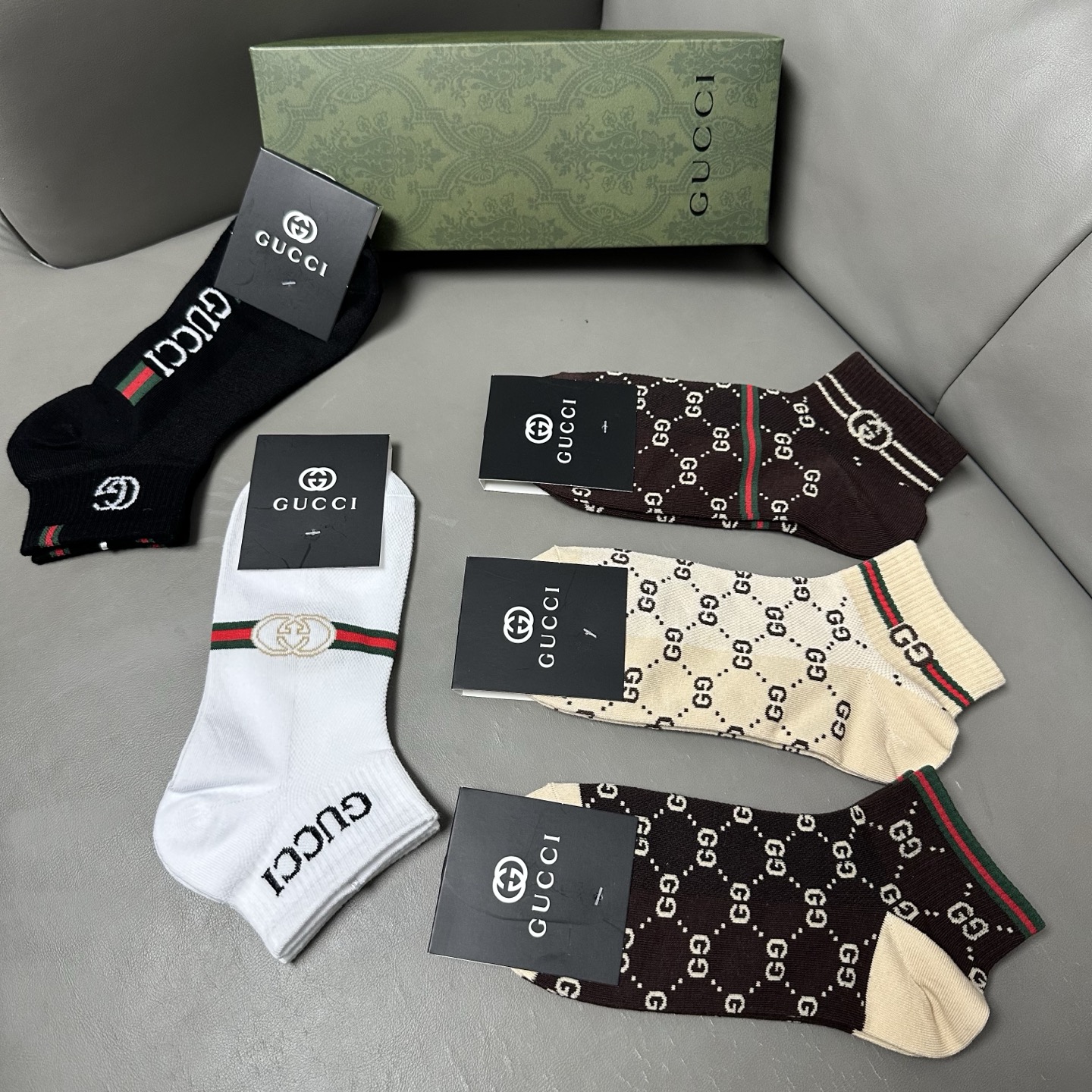 🆕Gucci · 古奇❗️G家新品袜子❗️【一盒五双】提花经典标志，超级nice，实物超漂亮，超火爆小单