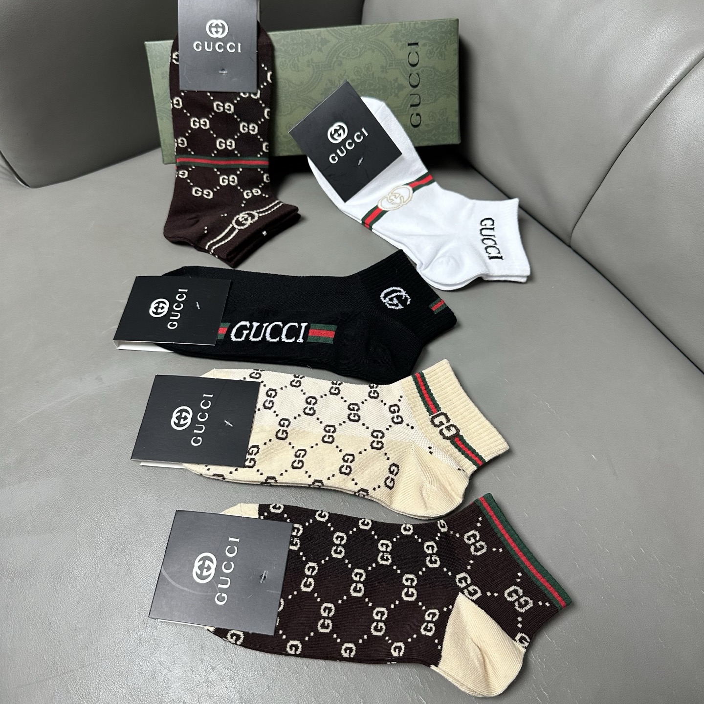 🆕Gucci · 古奇❗️G家新品袜子❗️【一盒五双】提花经典标志，超级nice，实物超漂亮，超火爆小单