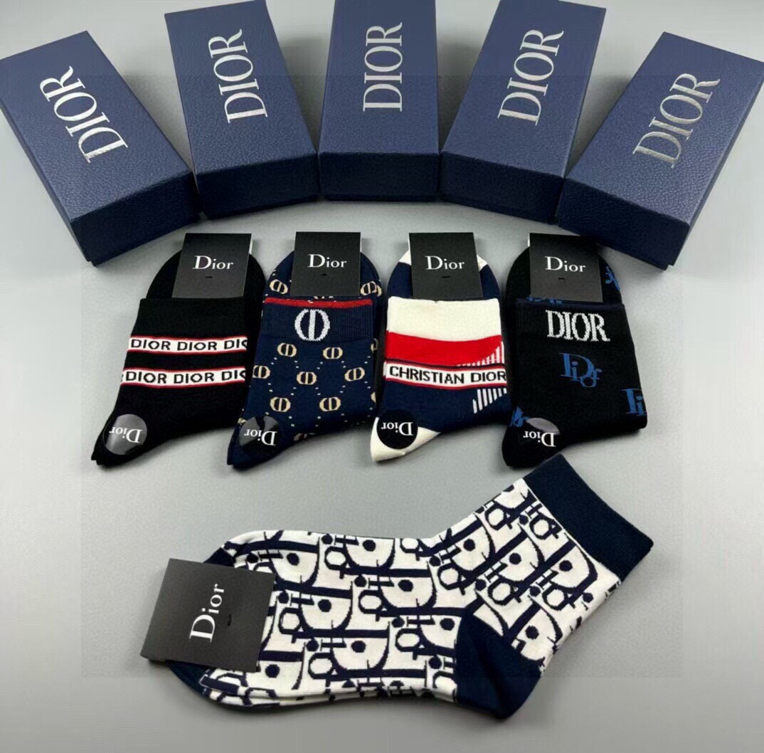 🆕Dior · 迪奥❗️D家新品男款袜子❗️【一盒五双】提花品牌logo，简单大气，实物超漂亮，经超火爆